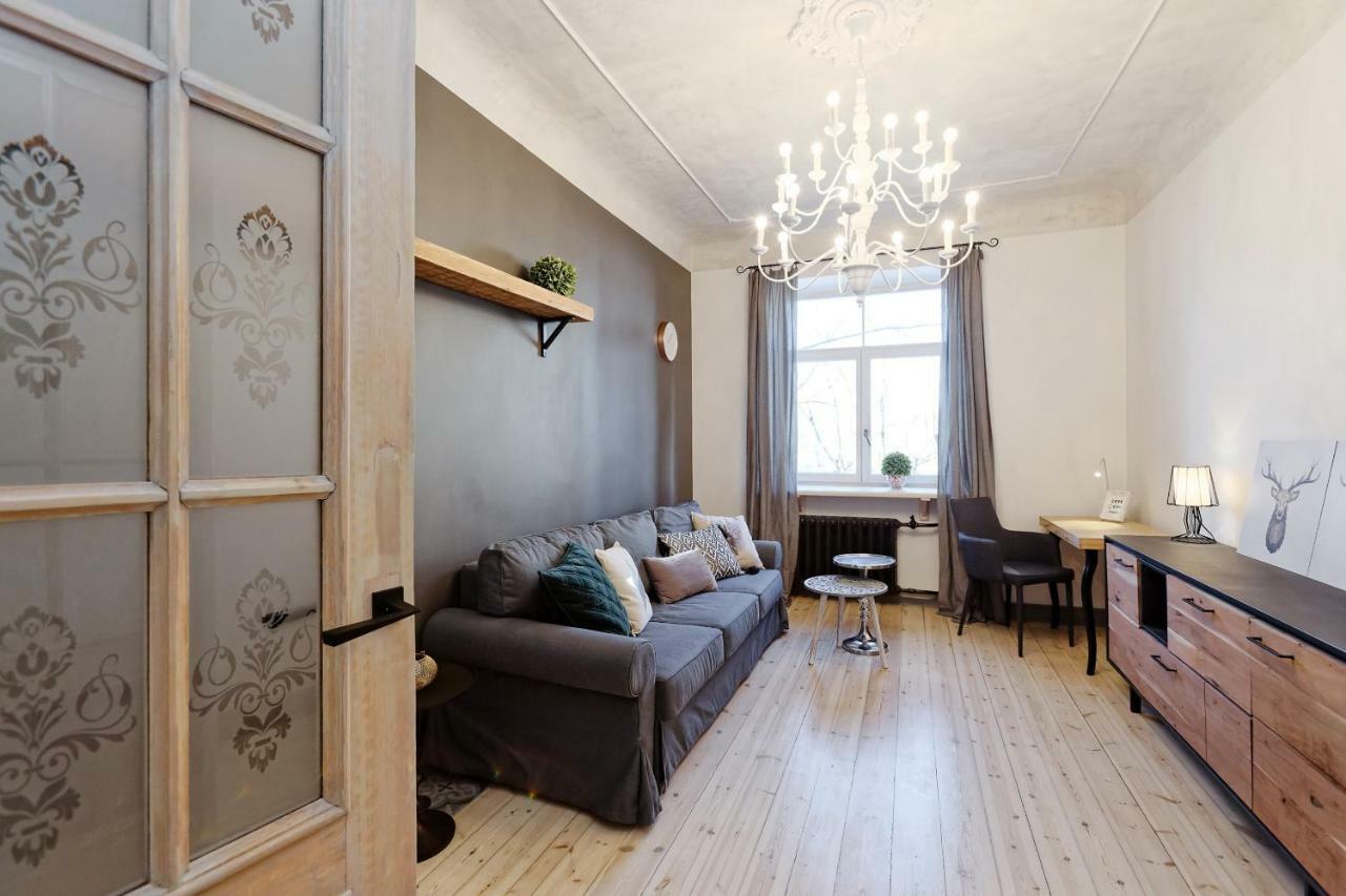 Center Terbatas Street Apt. + Free Parking Riga